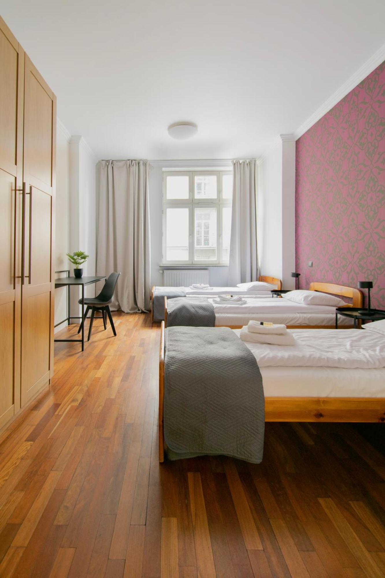 Collosal 6 Bedroom Słowackiego Avenue Kraków